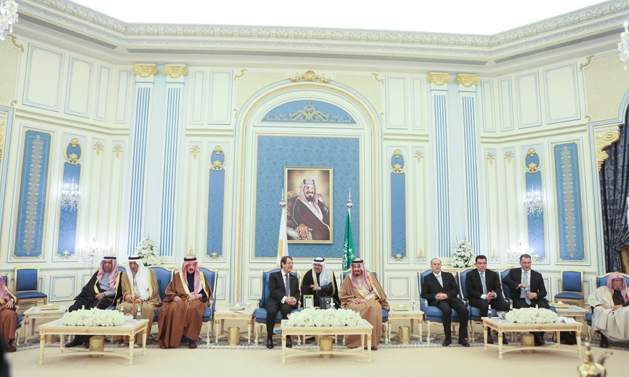 Συνομιλίες με τον Βασιλιά της Σαουδικής Αραβίας Salman bin Abdulaziz al Saud