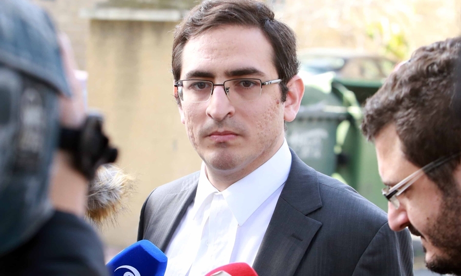 Ο Κωνσταντίνος Βελάρης, δικηγόρος του κ. Νεοφύτου, κάνει δηλώσεις μετά την απόφαση 