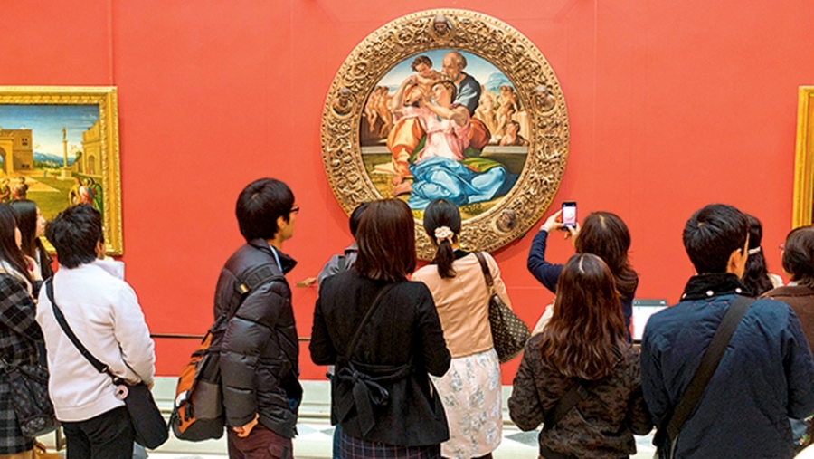 Η «Αγία Οικογένεια» του Μιχαήλ Άγγελου εκτίθεται στο Uffizi. (Φωτογραφία:  VISUALHELLAS.GR)