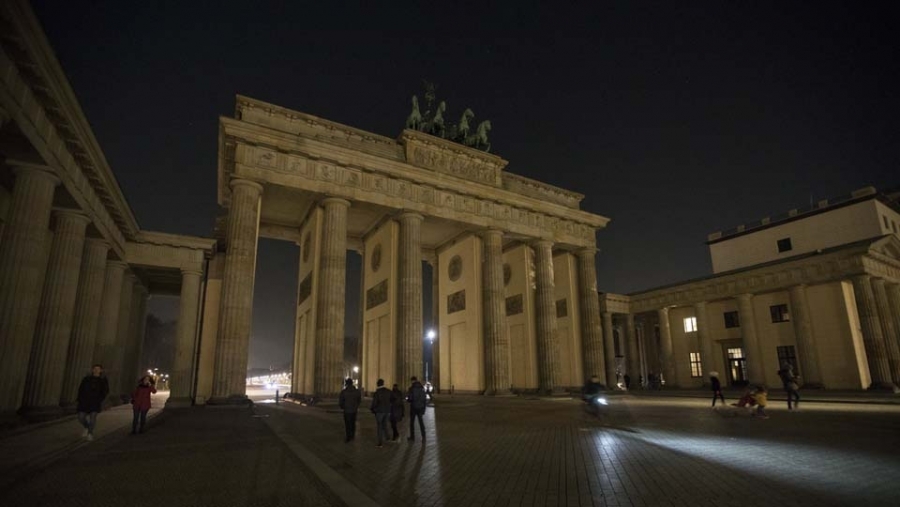 Η πύλη του Βραδενβούργου στο κέντρο του Βερολίνου 