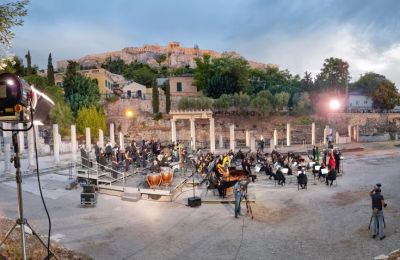 Πρόκειται ήδη για ένα έργο παρακαταθήκη, μέσω του οποίου προσδίδει στην εθνική ελληνική μουσική τέχνη ένα παγκόσμιο διαβατήριο