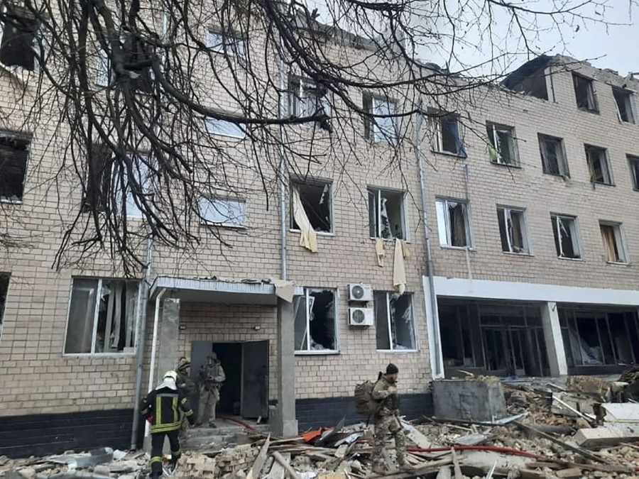 Βομβαρδισμένο κτίριο στο Κίεβο