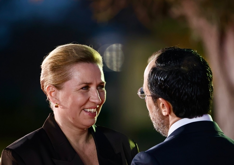 Η Πρωθυπουργός της Δανίας, Μέτε Φρεντέρικσεν