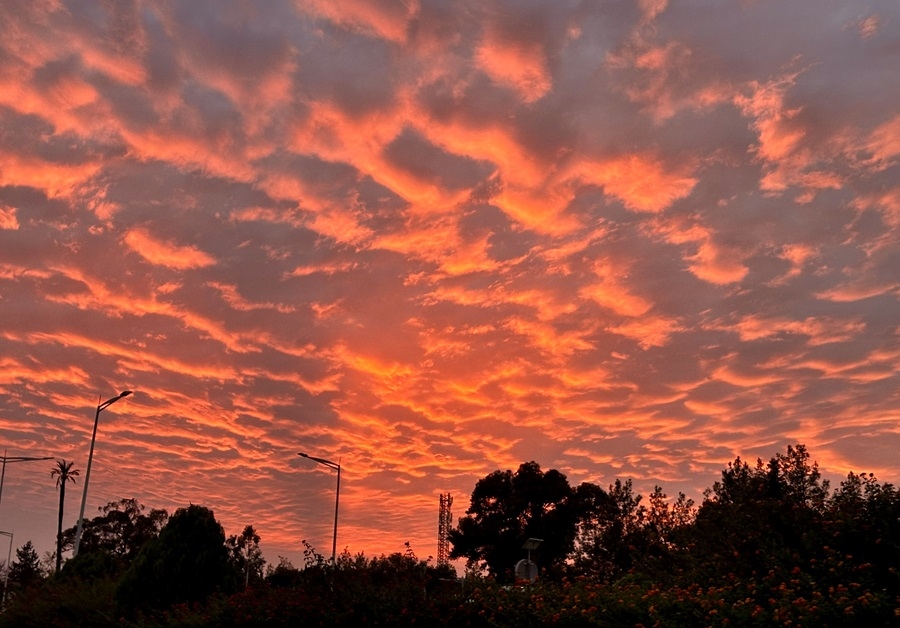 Μαγευτικός ο ουρανός της πρωτεύουσας