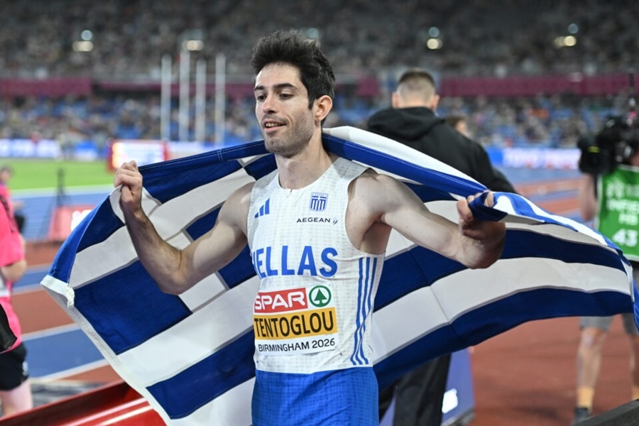 Με άλμα στα 8,44 μ.