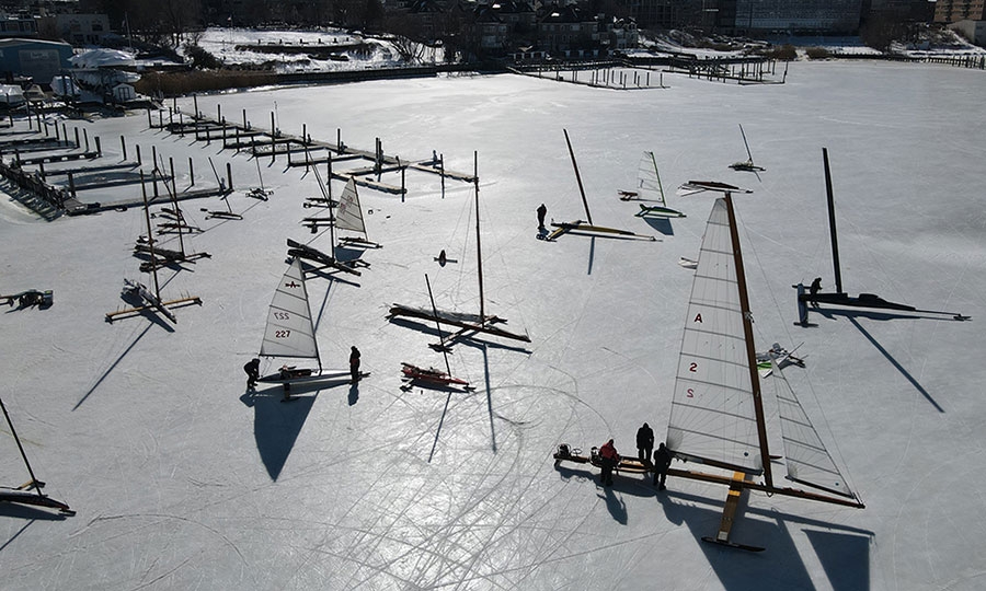 Ωρα για πλεύσεις